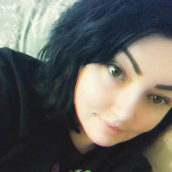 Meet your Posher, Amiee - Picture 1 of 1